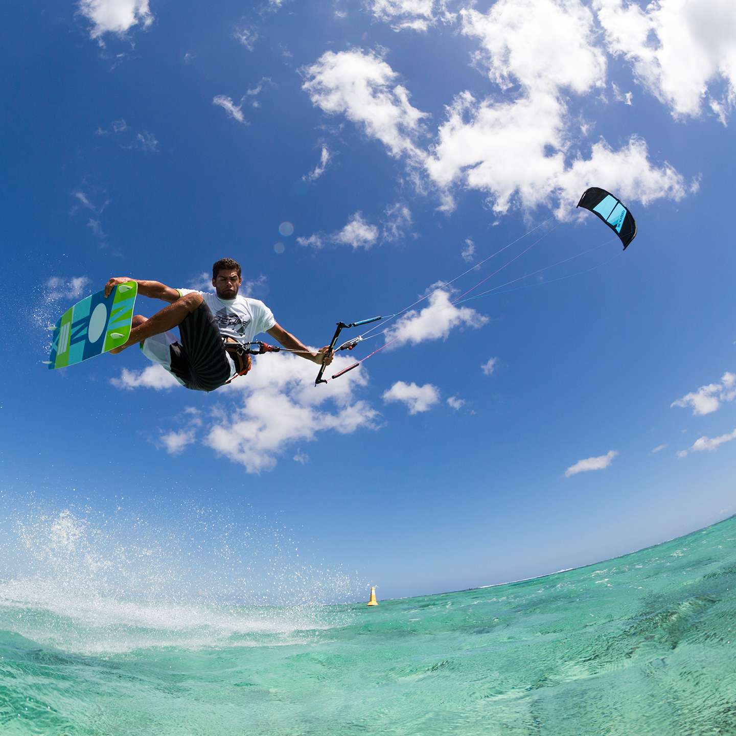 Ozone Catalyst Kitesurfing Kite 2015 King of Watersports