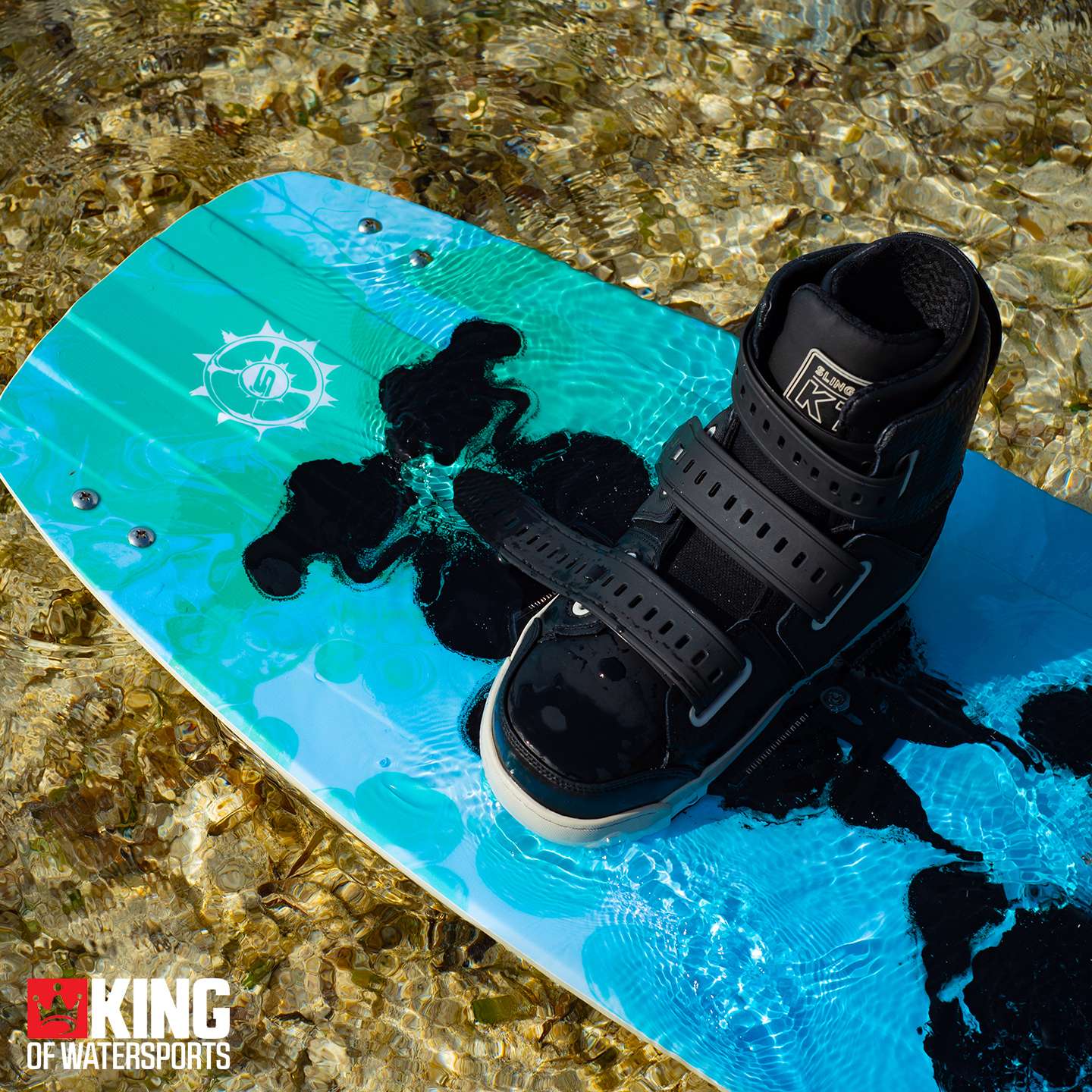SLINGSHOT スリングショット Asylum 134 カイトボード Slingshot Asylum Kiteboard 2014 | King of Watersports
