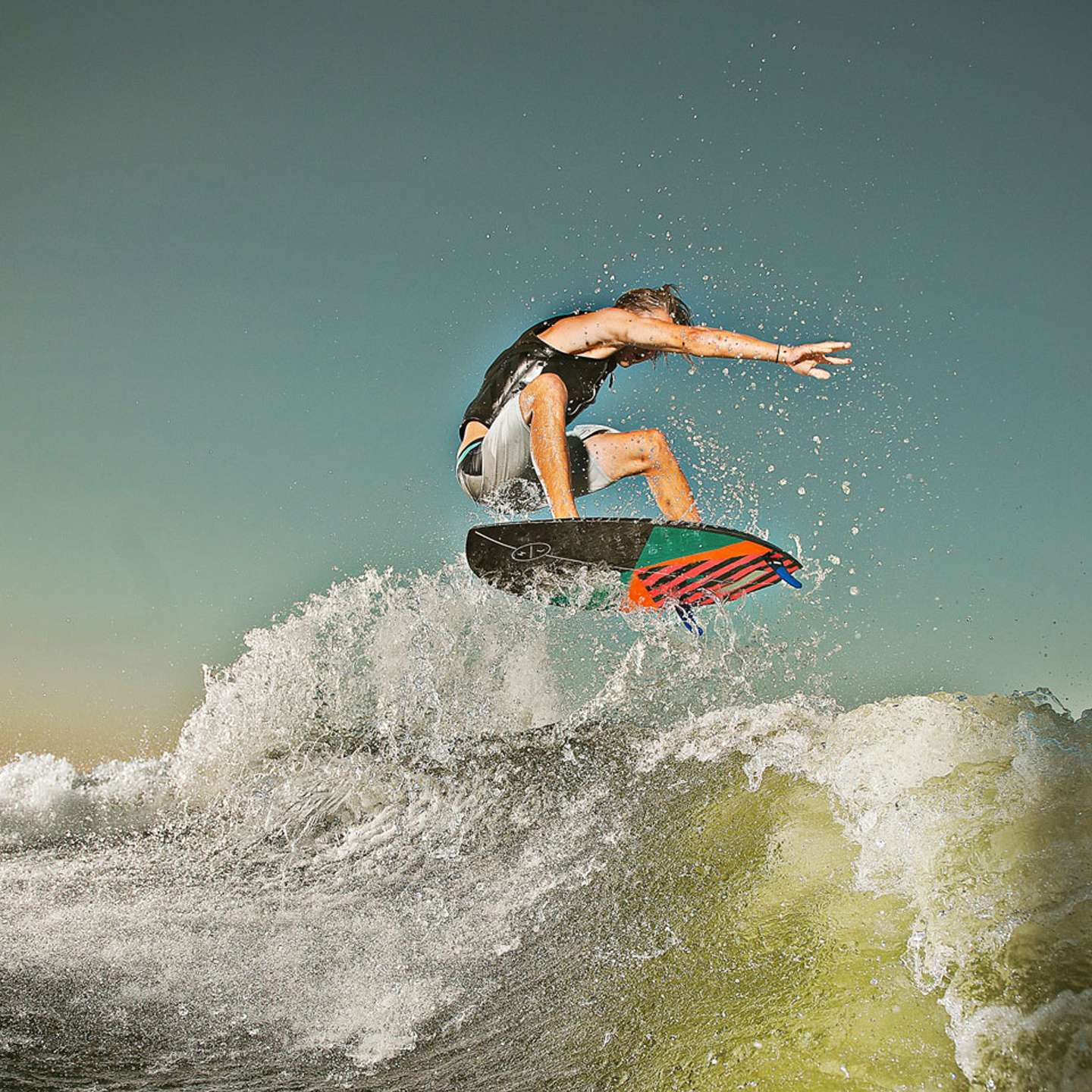 Hyperlite Shim 2016 Wakesurfer | King of Watersports