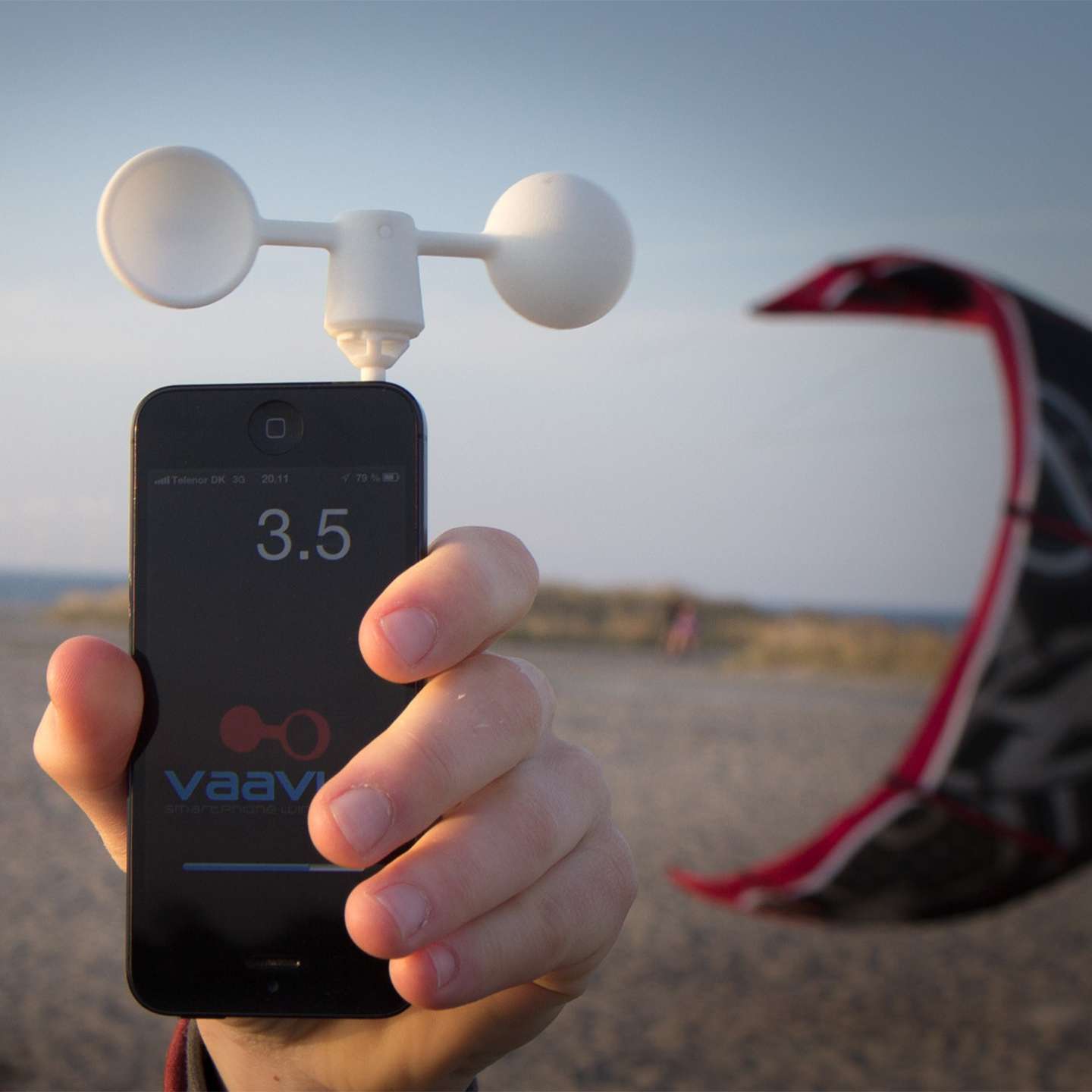 Vaavud Smart Phone Wind Meter King of Watersports