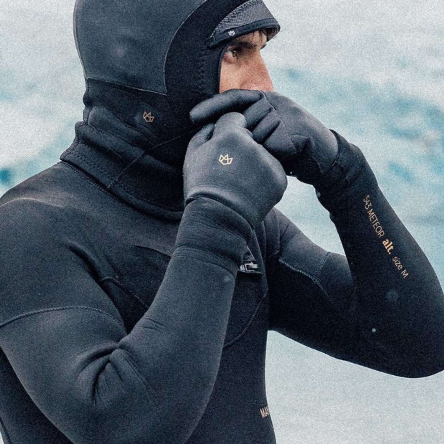 Manera Magma Wetsuit 2.5mm Gloves 2023 King of Watersports