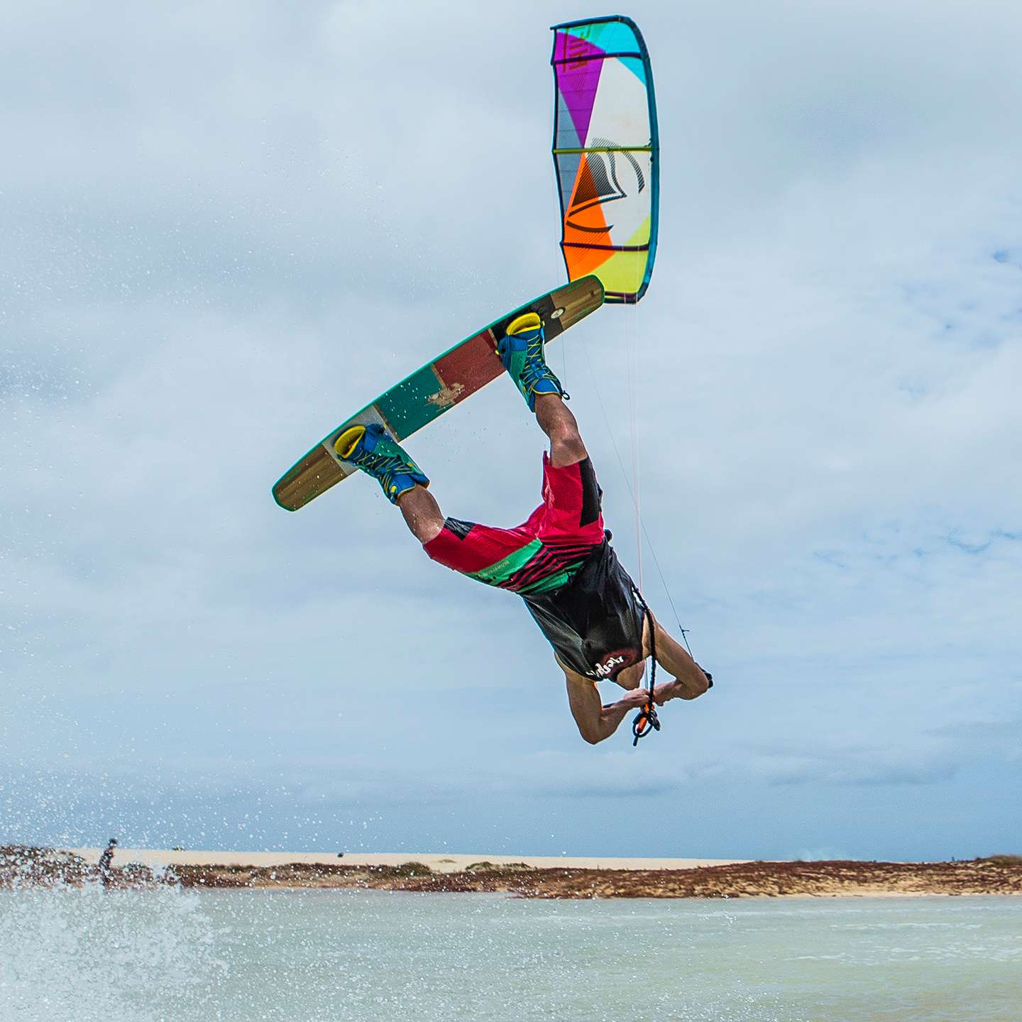 Liquid Force Hifi X2 Kitesurfing Kite King of Watersports