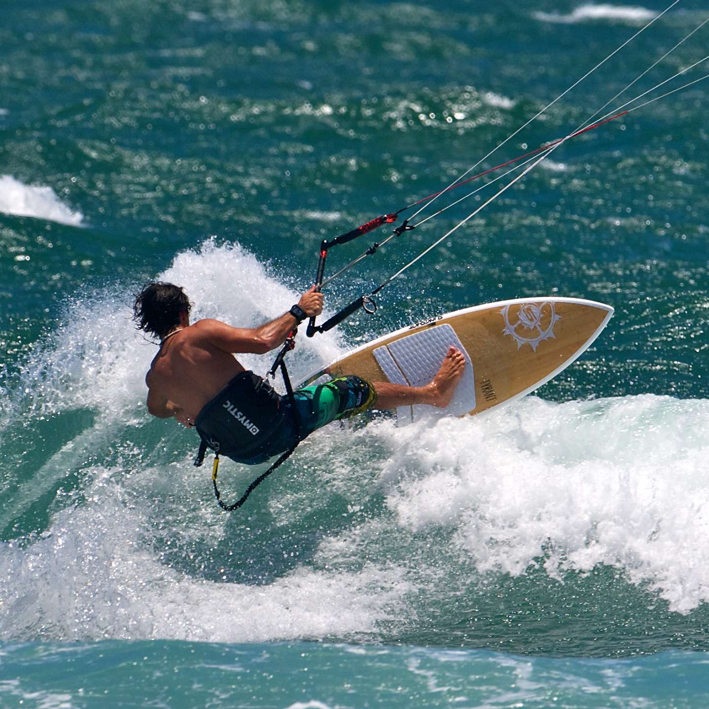 Slingshot Tyrant Kite Surfboard 2014 | King of Watersports