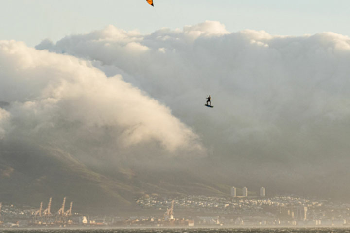 How to Improve your Kitesurf Jumping