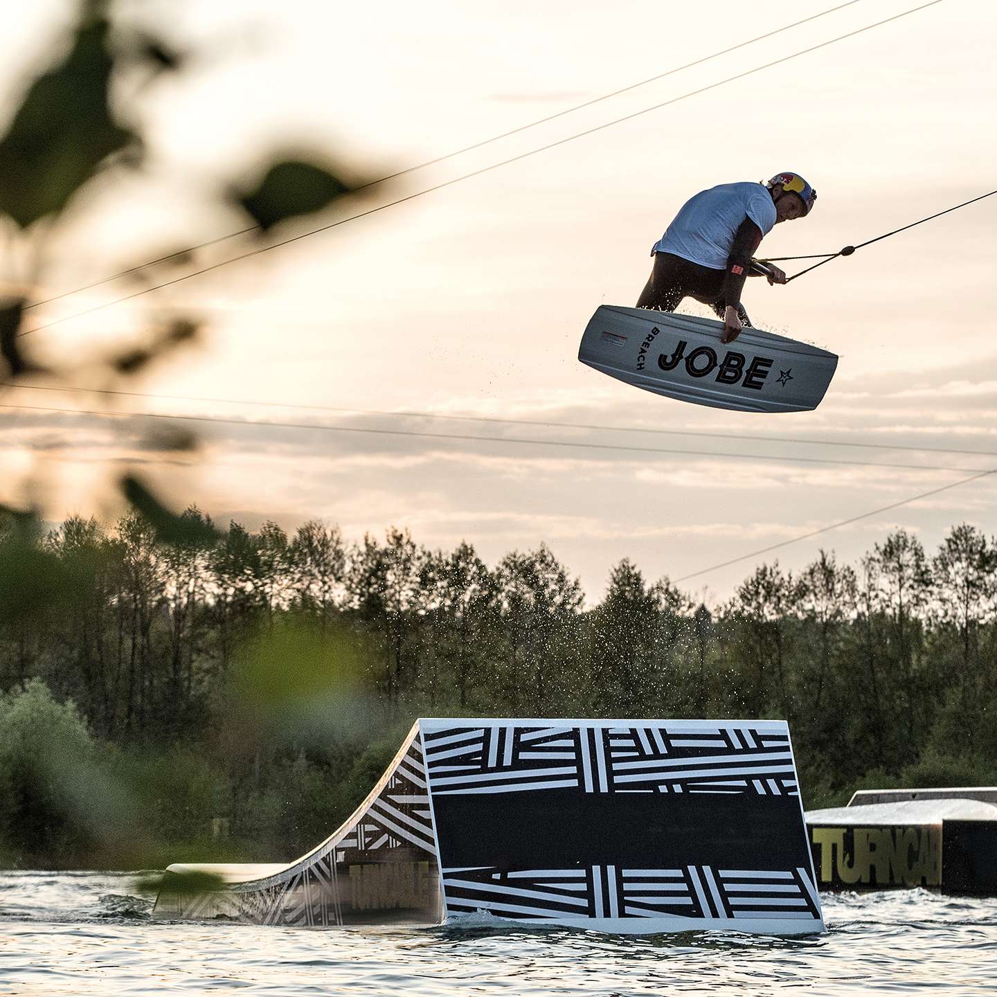 Jobe Breach 2017 Wakeboard King of Watersports