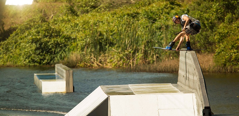 Cable Wakeboarding with Ronix 