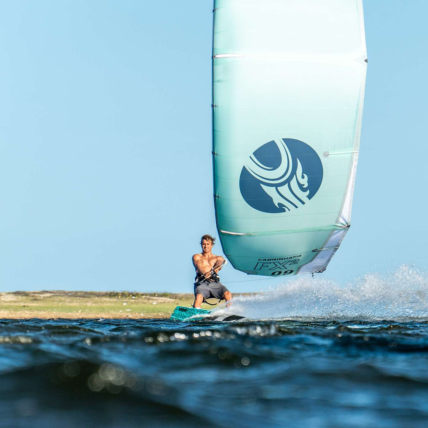 Cabrinha FX 2 2022 Kite profile view showing the inflated kite arc, swept wingtips, strut depth and aerodynamic canopy shape