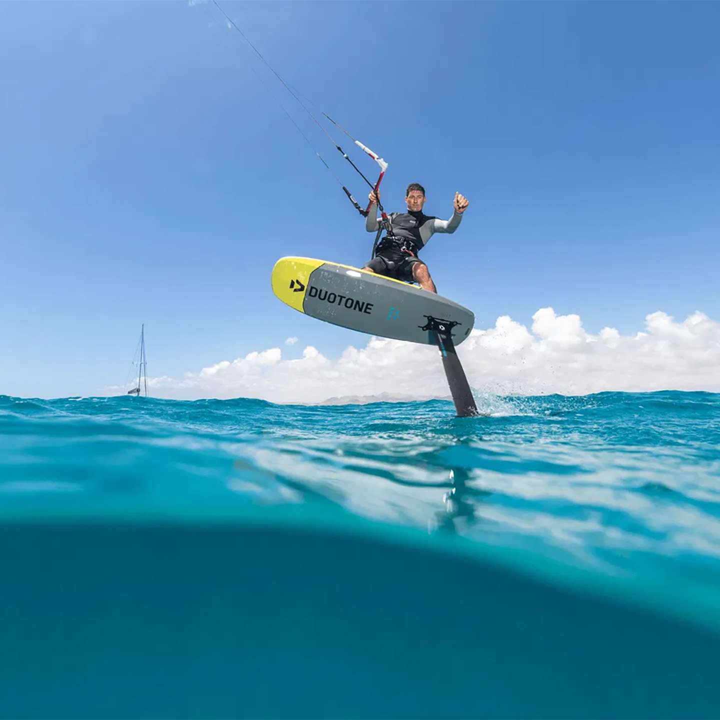 Duotone Pace SLS Kite Foil Board canopy, leading edge and strut detail