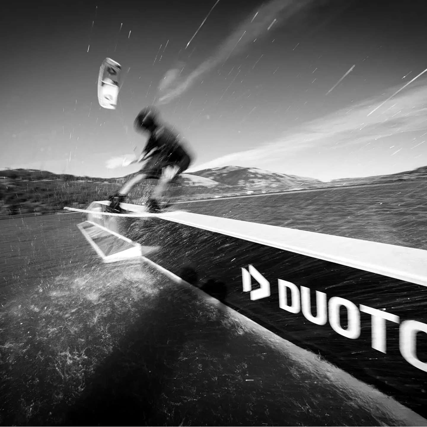 Duotone TS Park Kiteboard 2025 deck graphic and footpad area view