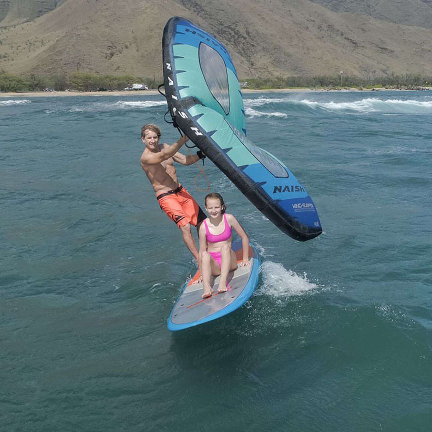 Naish Nalu GS 10'6 x32 SUP Board 2021 rail and tail detail view