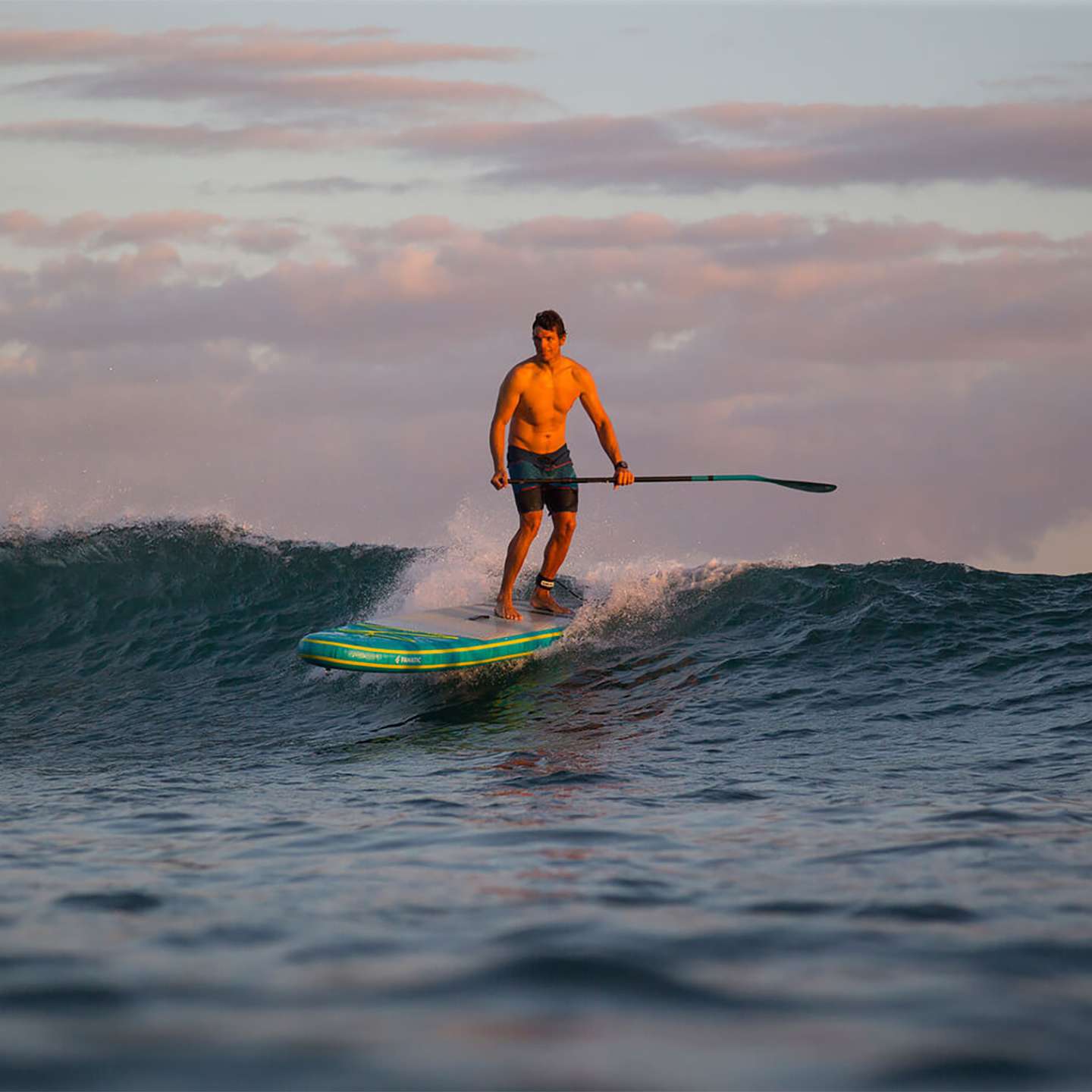 Fanatic Fly Air Premium 2023 10'8 Inflatable SUP with premium construction, fin box and tail detail view