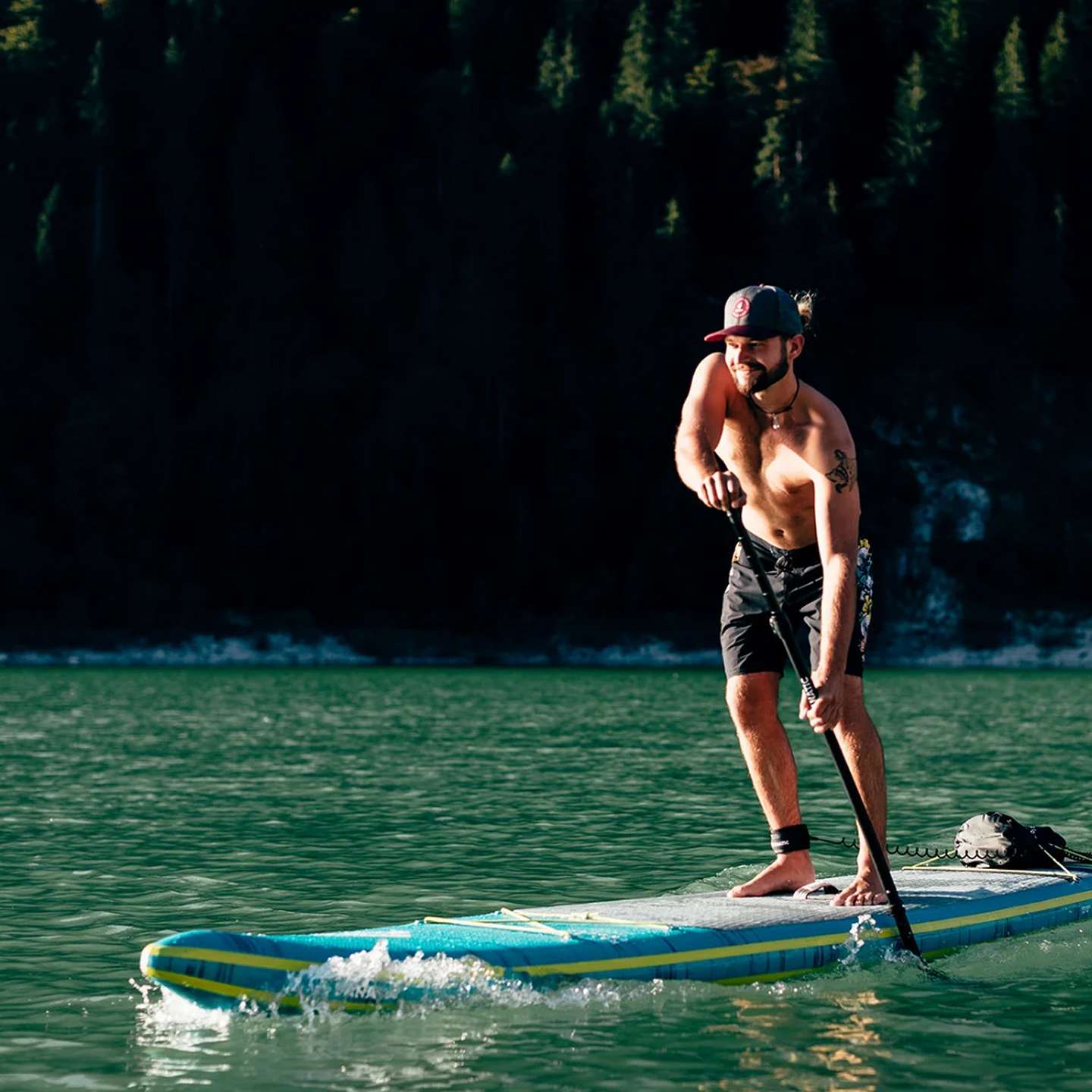 Fanatic Ray Air Enduro Premium 2023 11'0 SUP with premium construction, inflation valve and construction detail view