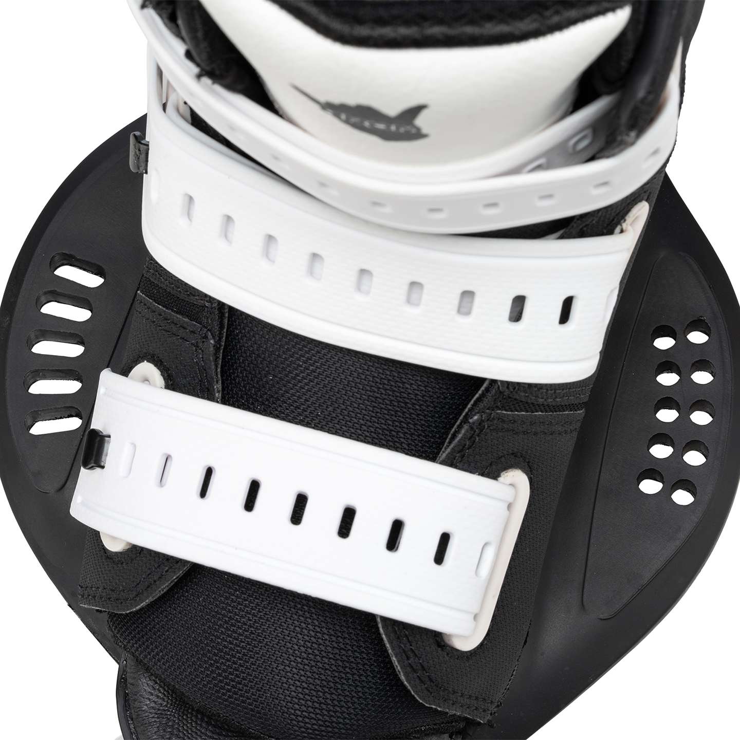 slingshot-2026-grom-boot-alt4-zoom Slingshot Grom EverShred 2026 Wakeboard Boots underside view