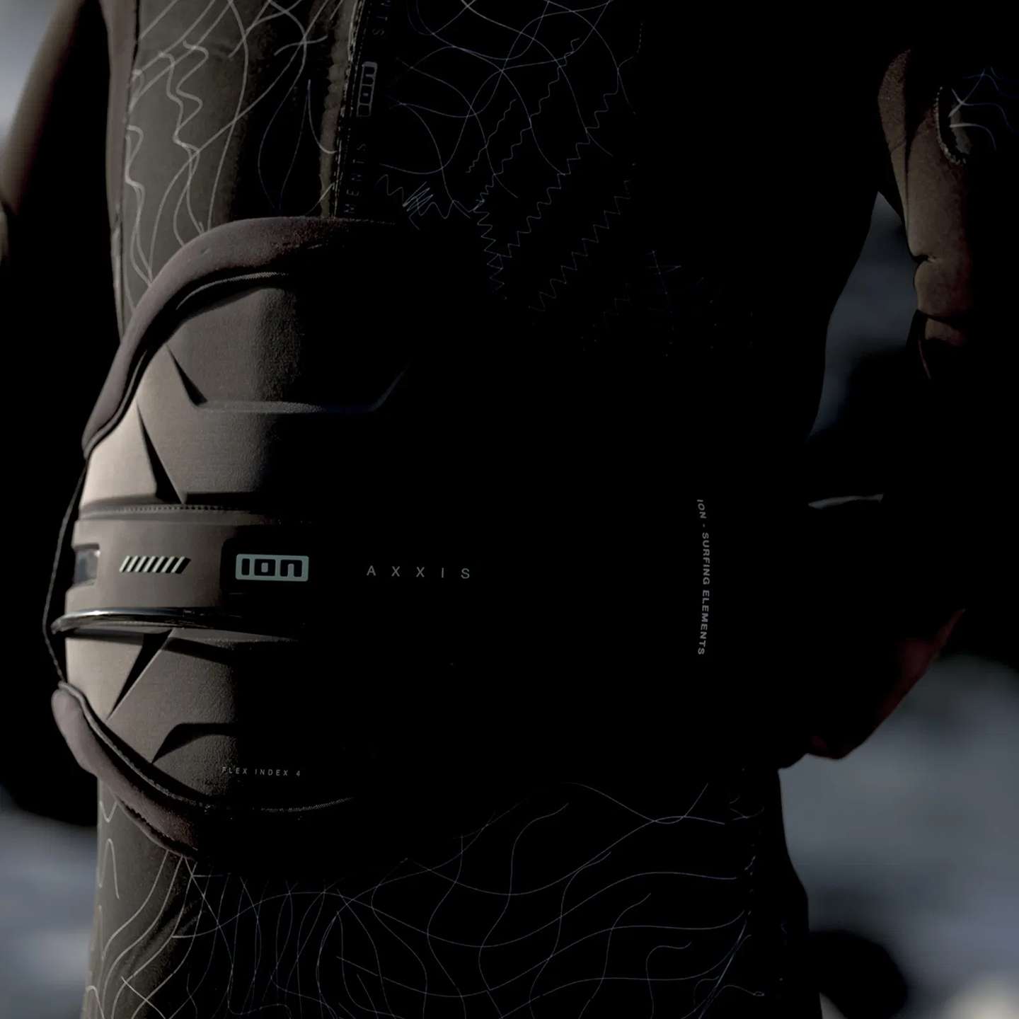 ION Axxis Kite Harness 2026 in black inside padding detail