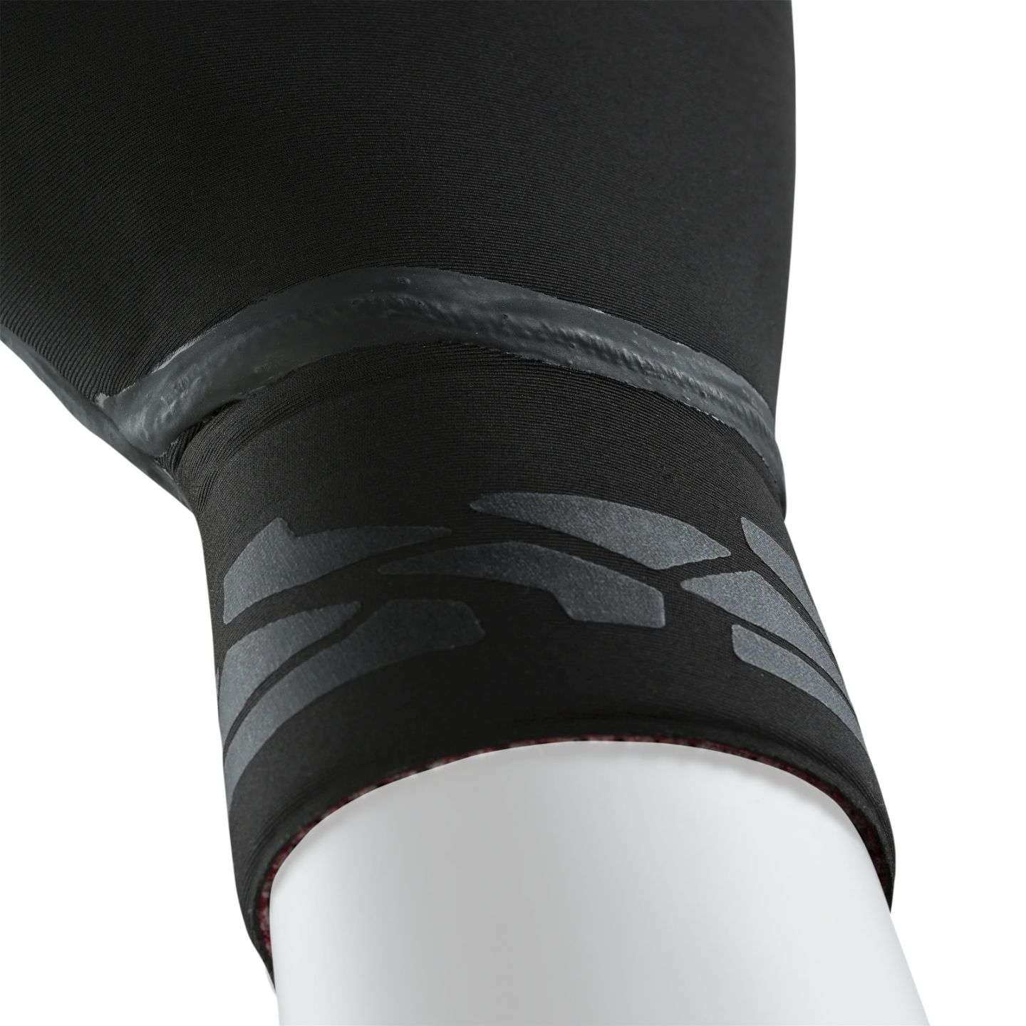 ION Neo Gloves 4/2mm back of hand view