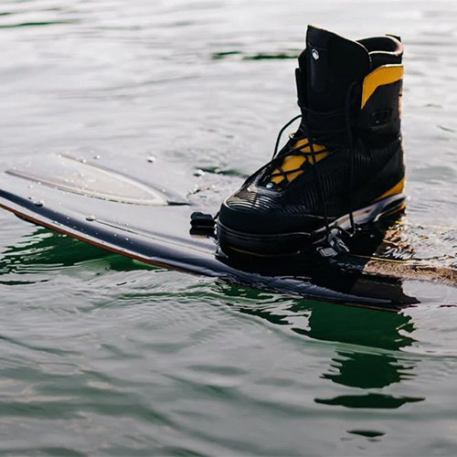 Shop Liquid Force Wake Bindings