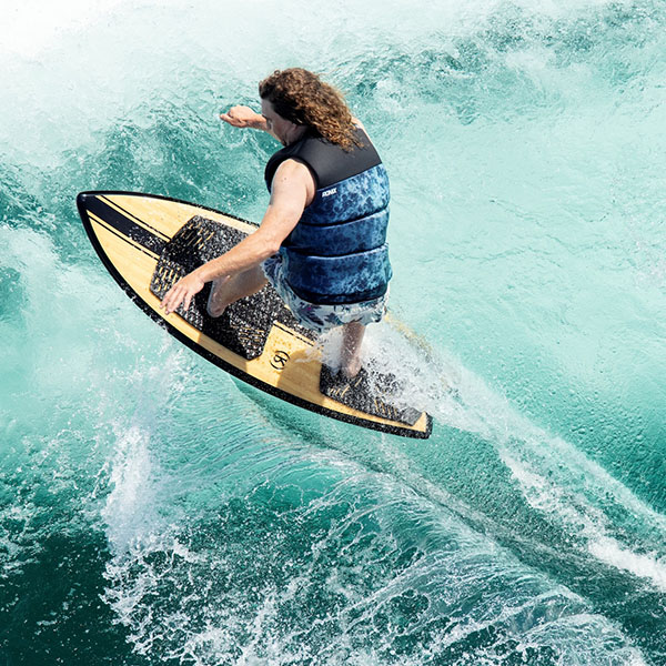 Shop Wakesurfers