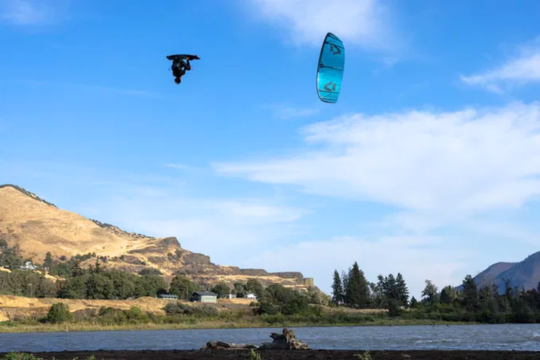 Duotone Rebel D/LAB kite jumping performance