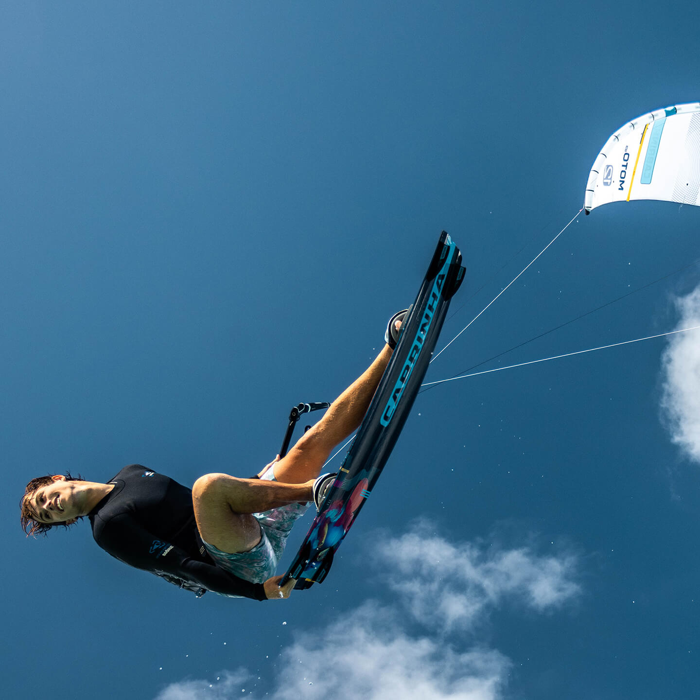 Cabrinha Vapor Apex 2026 Kiteboard close-up detail of the kite canopy panels, reinforced leading edge, bridle points and stitching construction
