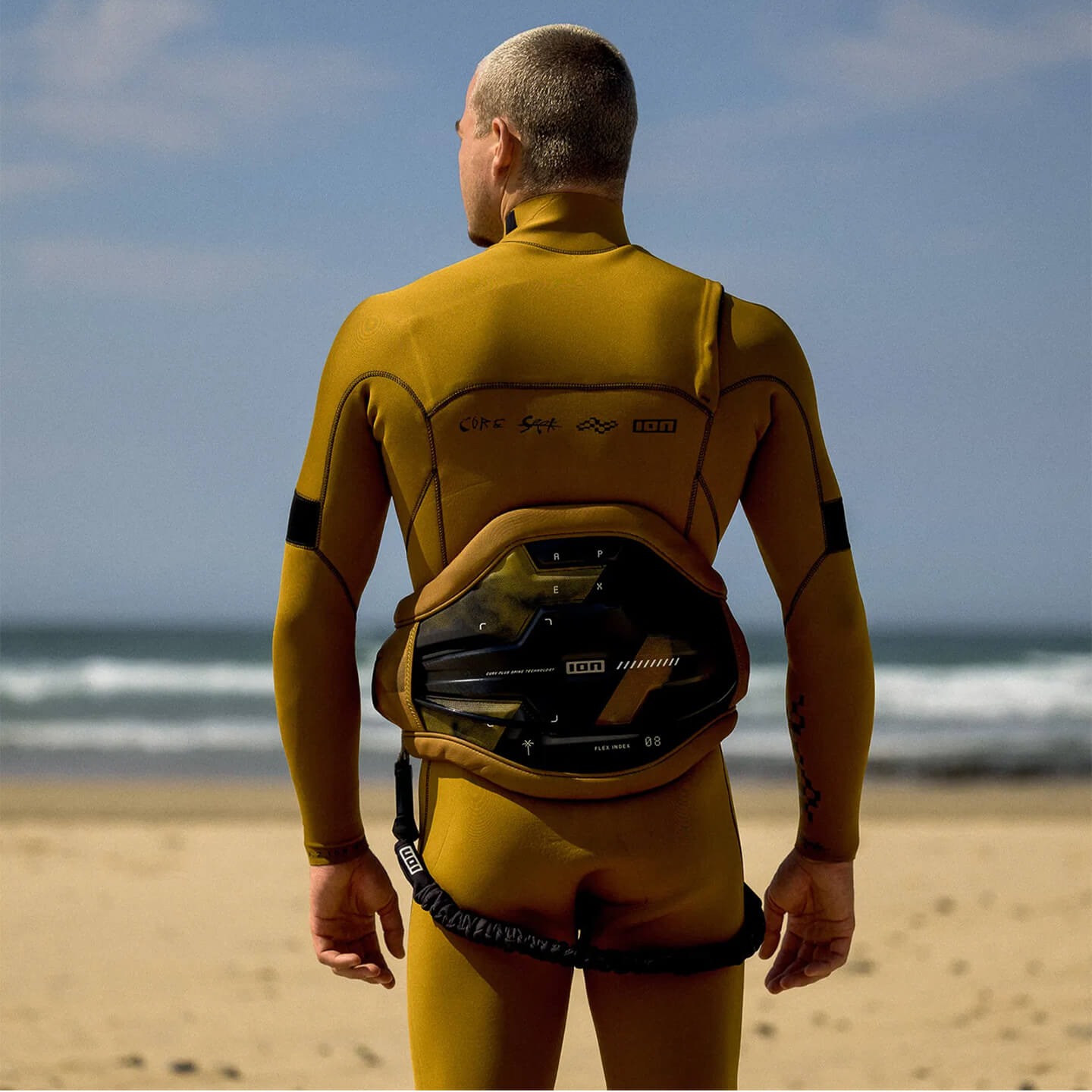 ION Apex Kite Harness 2026 back support view