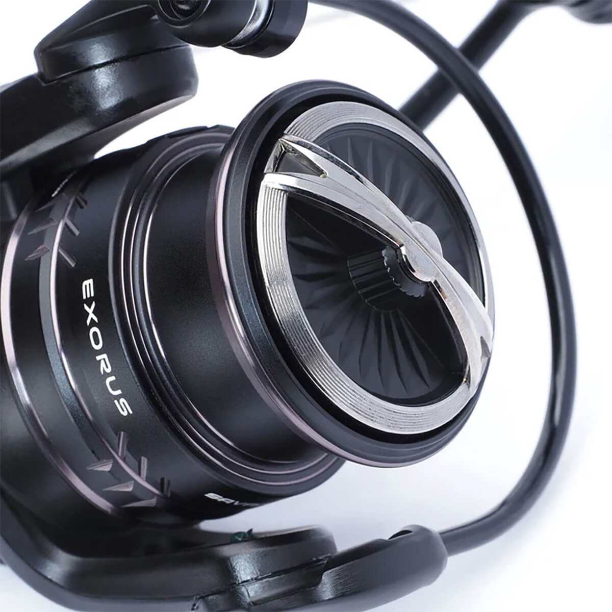 savagegearexorus4000alt4 Savage Gear Exorus 4000 Spinning Reel spinning reel detail image showing saltwater fishing reel construction