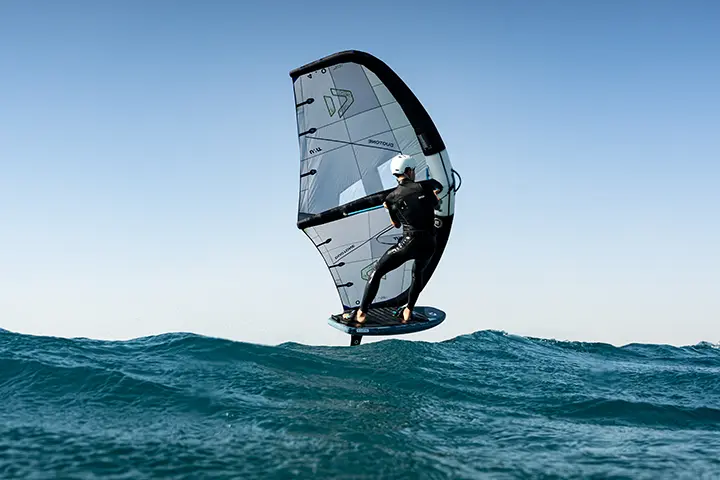 Duotone Unit 2027 wing in a freeride cruising shot